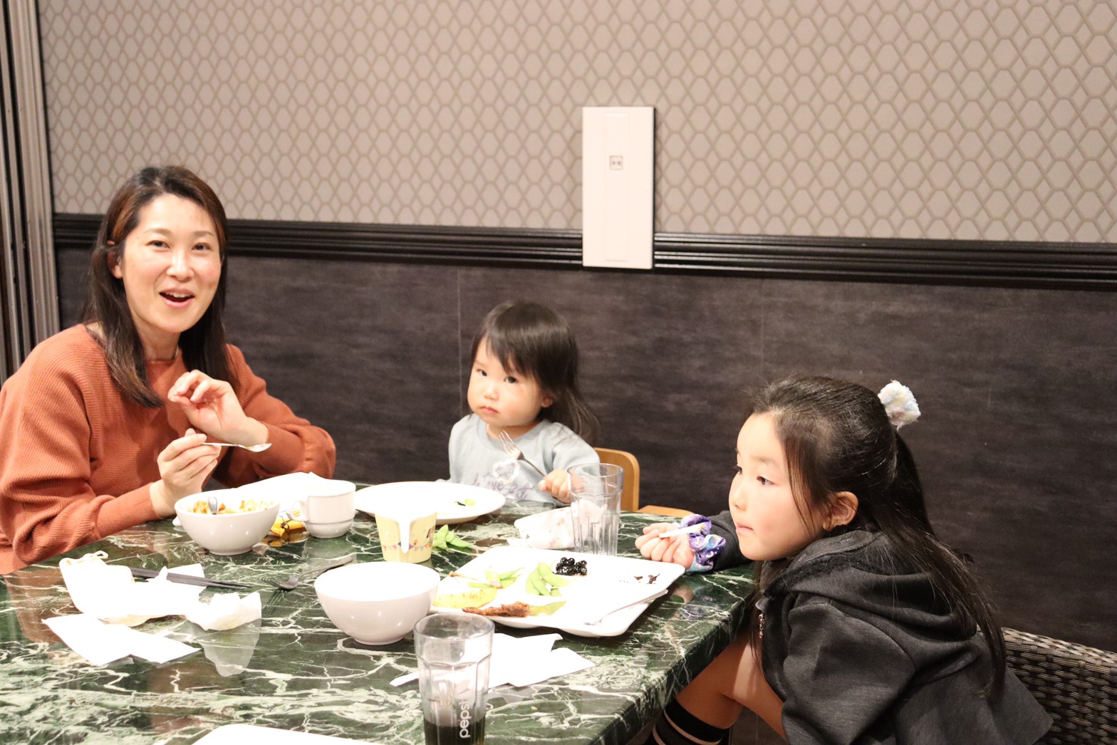 20230223 『決起会』神戸クックワールドビュッフェ にて_230327_24