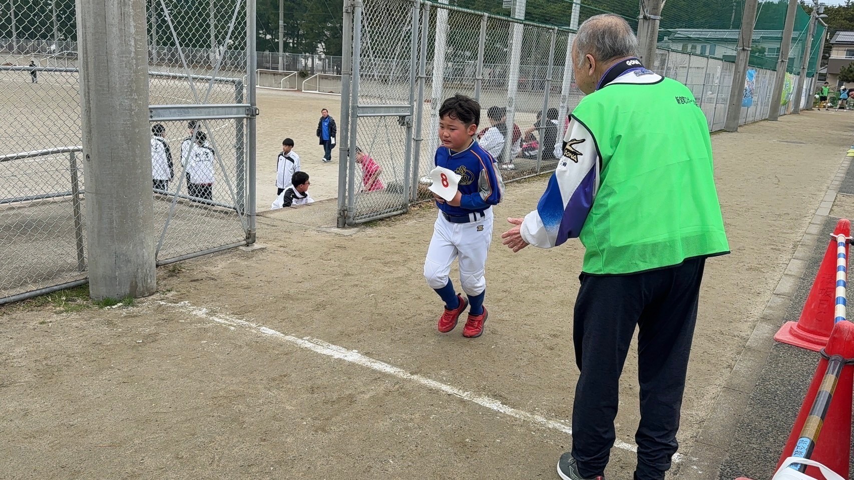 LINE_ALBUM_216 新宮町マラソン(低学年)_250218_3